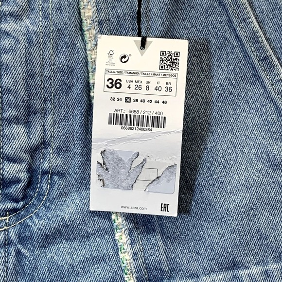 Zara Jeans Womens 4 Tweed Trim Light Wash Hi Rise Wide Leg Cropped Flower Button - Picture 5 of 14